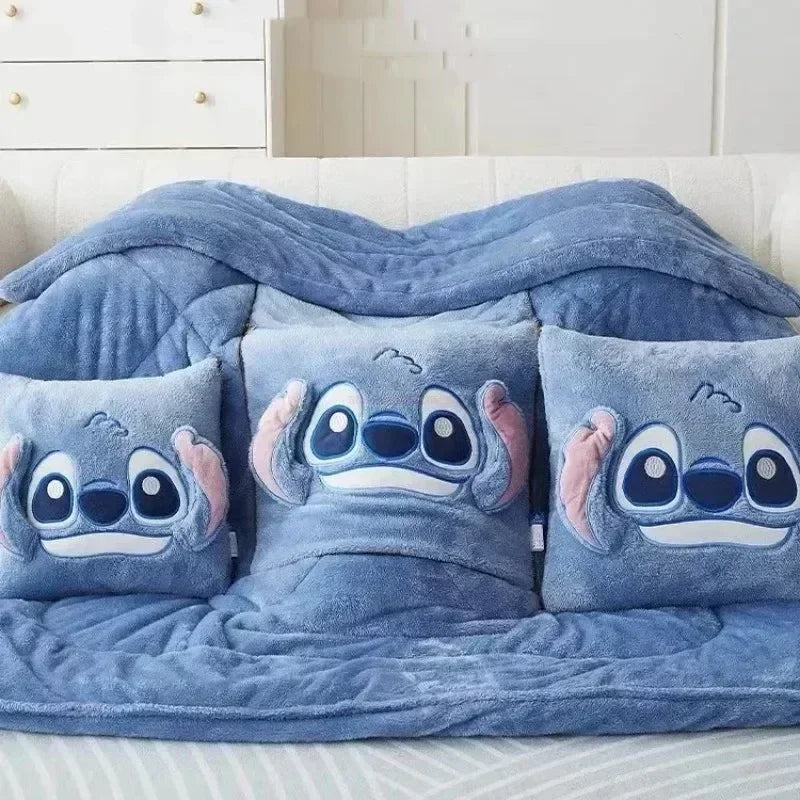 Couverture et Coussins Pilou Pilou Stitch 50X50cm Ouvert : 145X190