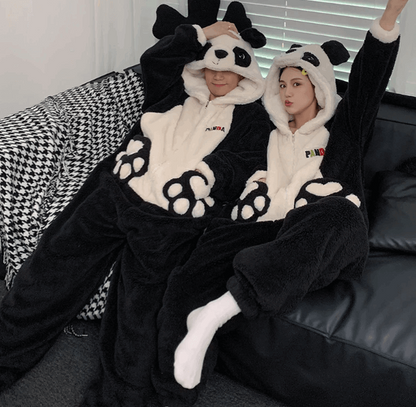 Combinaison Pilou Pilou Etreinte de Panda Pilou Plush