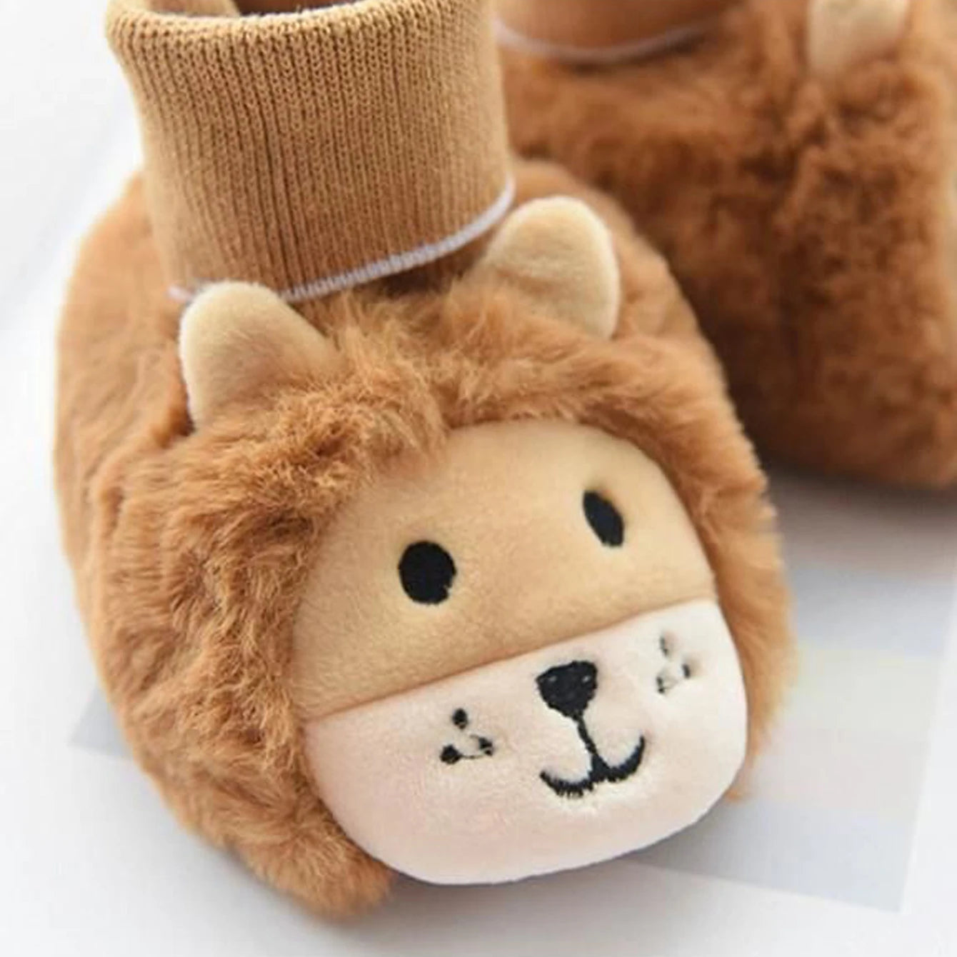 Chaussons Pilou Pilou Souples Lion